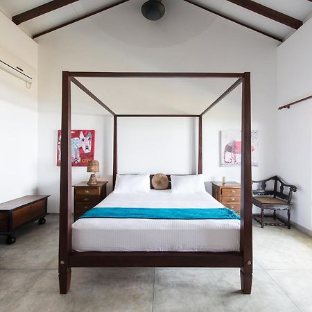 Villa Atulya At Ocean'S Edge Mirissa Exterior photo